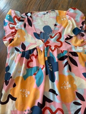 Women's Floral Flutter Sleeve Tunic - Pink Multi
